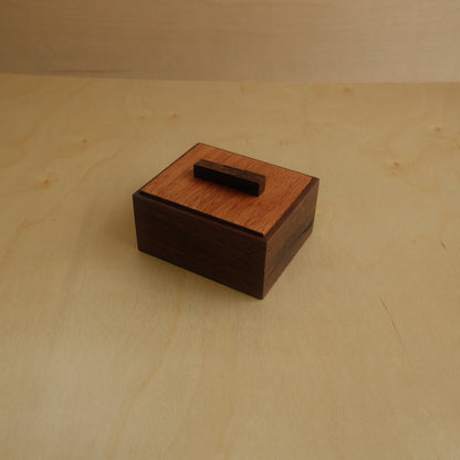 Walnut Decorative Keepsake Box 008