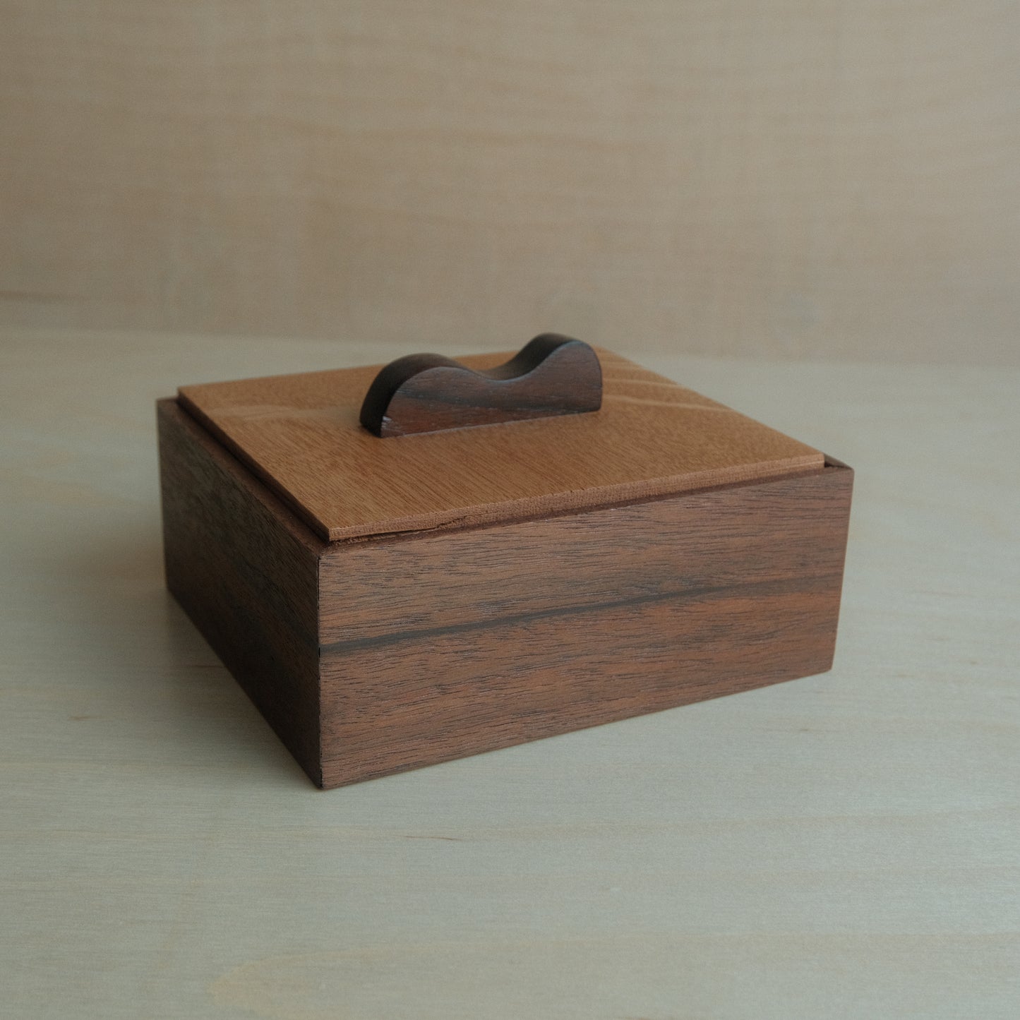 Walnut Decorative Keepsake Box 021