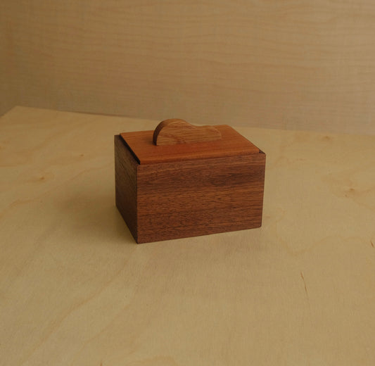 Walnut Decorative Keepsake Box 009