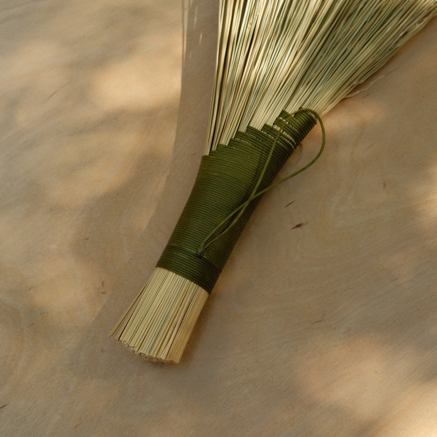 Regular Shaker Style Turkey Wing Hand Broom