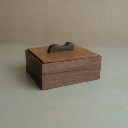 Walnut Decorative Keepsake Box 021