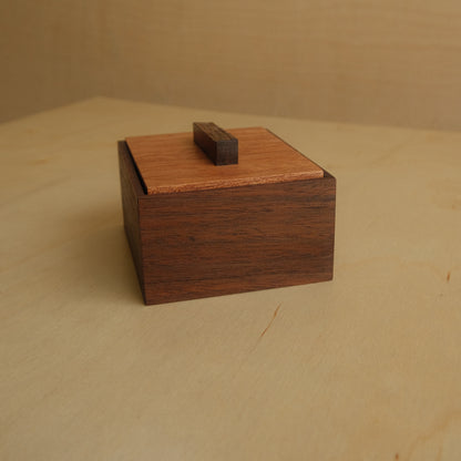 Walnut Decorative Keepsake Box 008