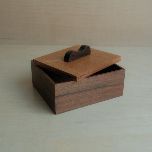 Walnut Decorative Keepsake Box 021