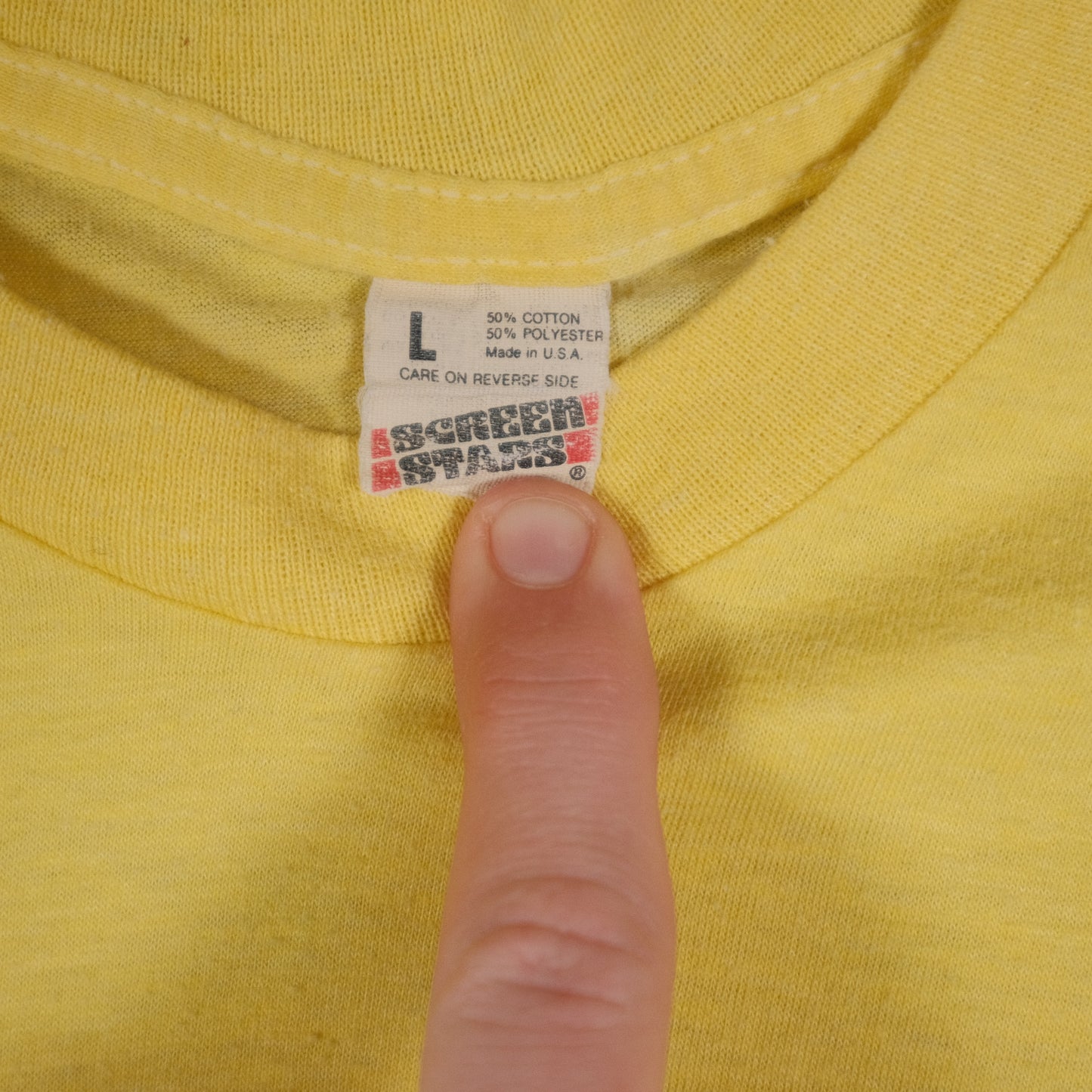 Vintage Team Traverse City, MI T-Shirt Men’s Small Yellow Screen Stars