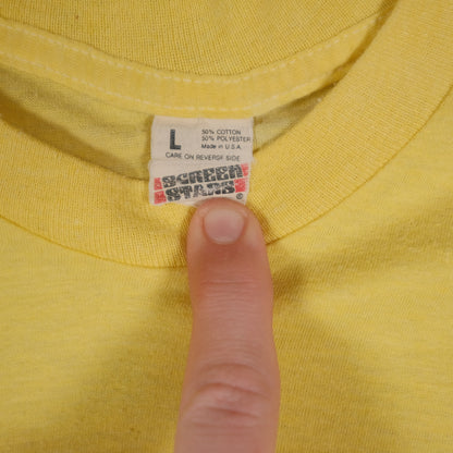 Vintage Team Traverse City, MI T-Shirt Men’s Small Yellow Screen Stars