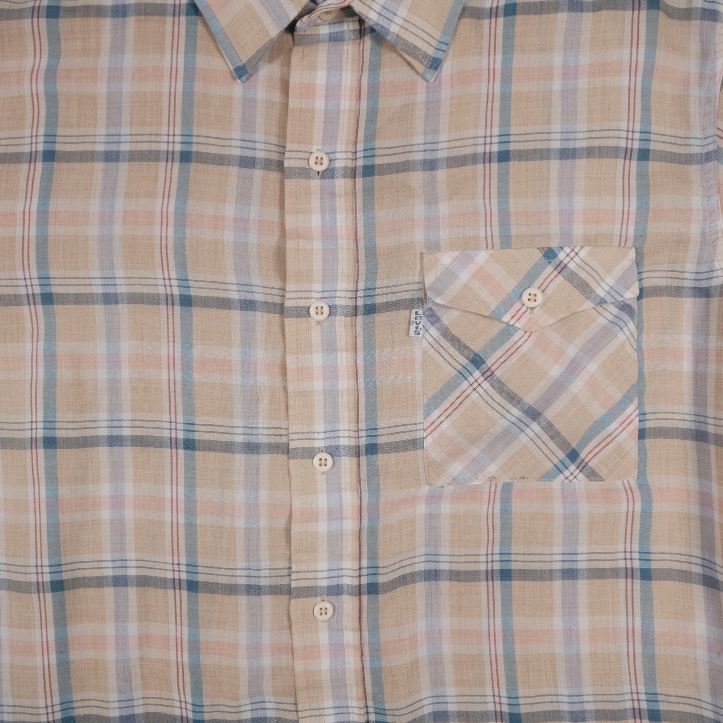 Vintage 70’s Levi’s Short Sleeve Button Up Tan Plaid Men’s Large Made in Korea Flap Pocket