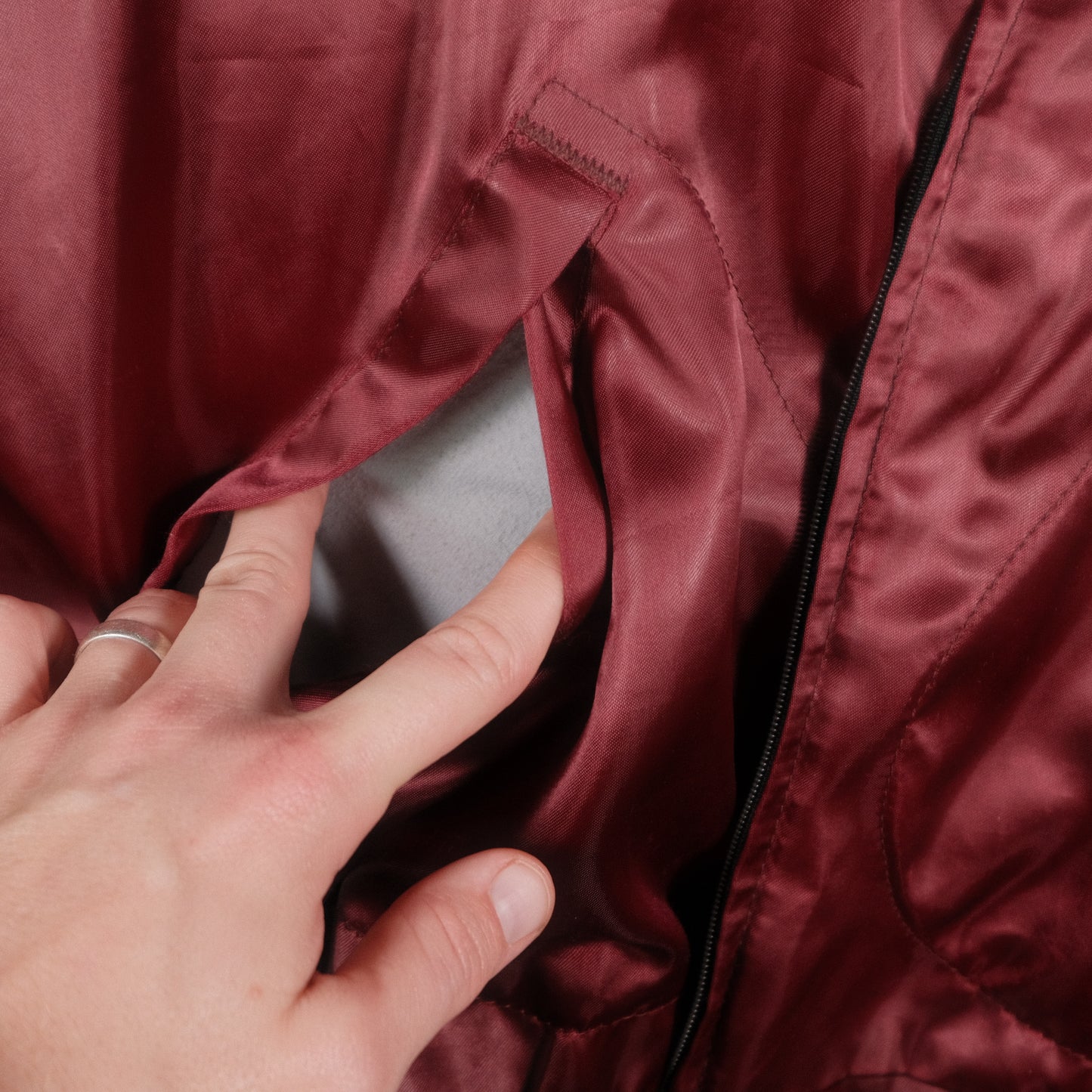 Vintage Pla-Jac By Dunbrooke Satin Jacket Maroon Men’s XL Stable Inn Grand Haven, MI